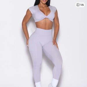 Bombshell Sportswear peach color 
Scrunch butt leggings